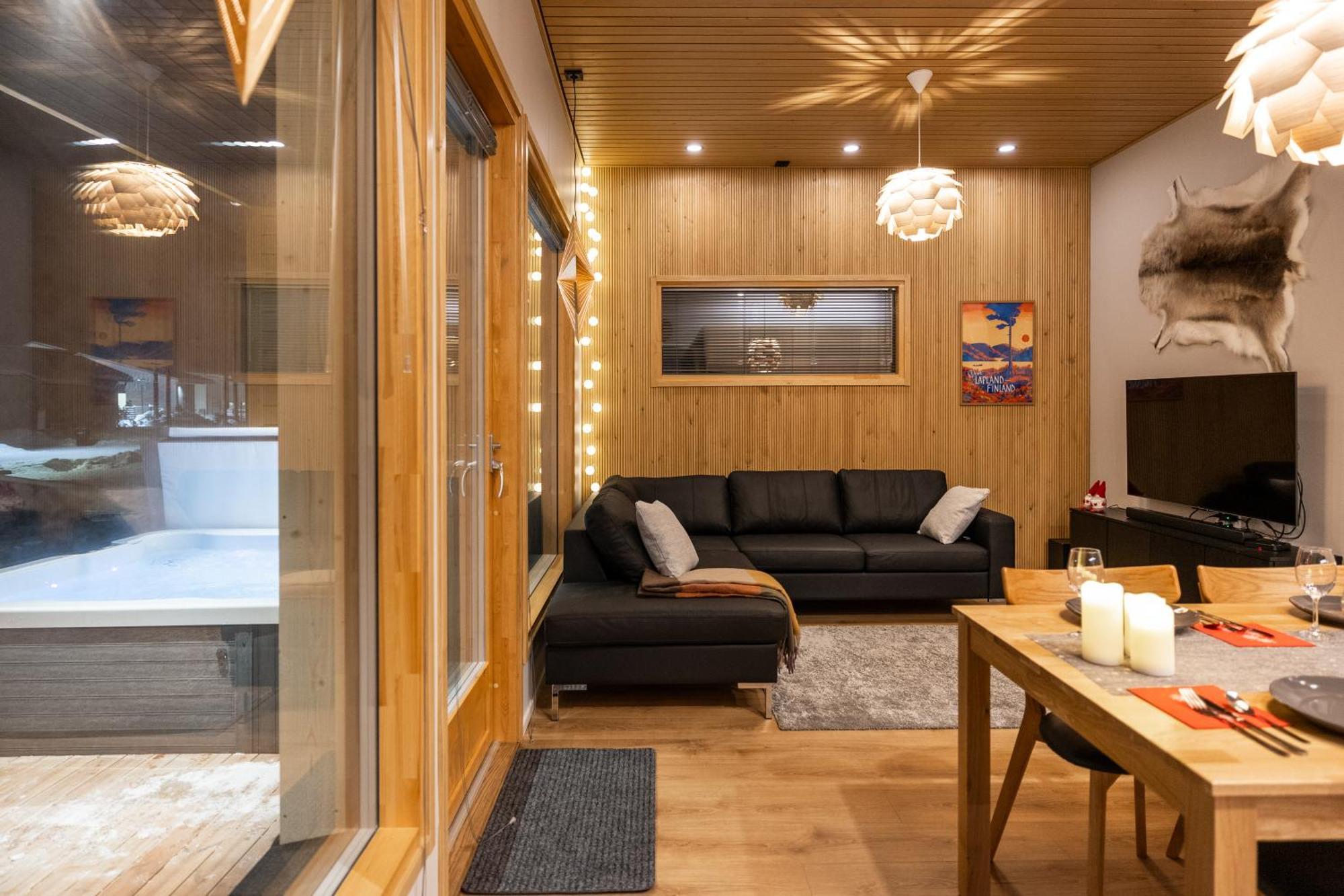 Premium Lapland Villa With Jaguzzi روفانييمي المظهر الخارجي الصورة