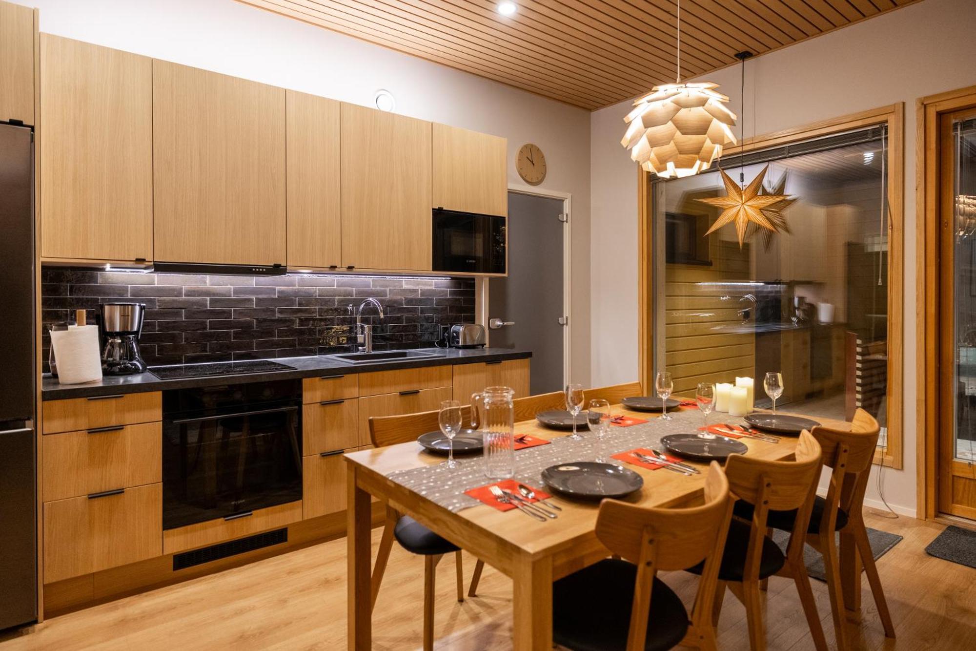 Premium Lapland Villa With Jaguzzi روفانييمي المظهر الخارجي الصورة