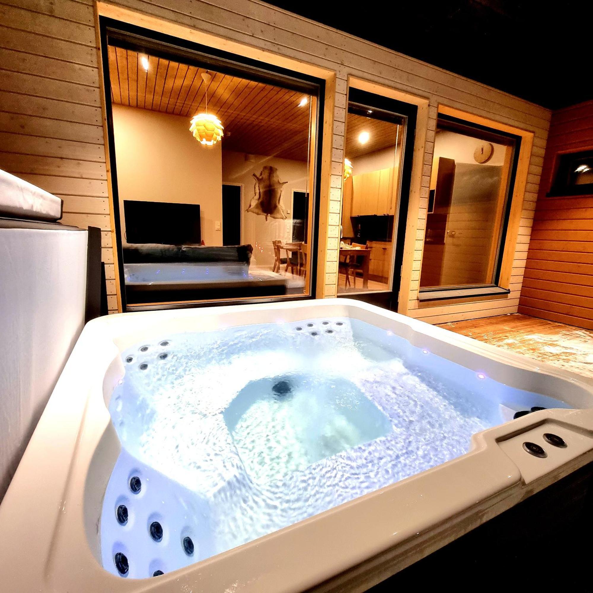 Premium Lapland Villa With Jaguzzi روفانييمي المظهر الخارجي الصورة