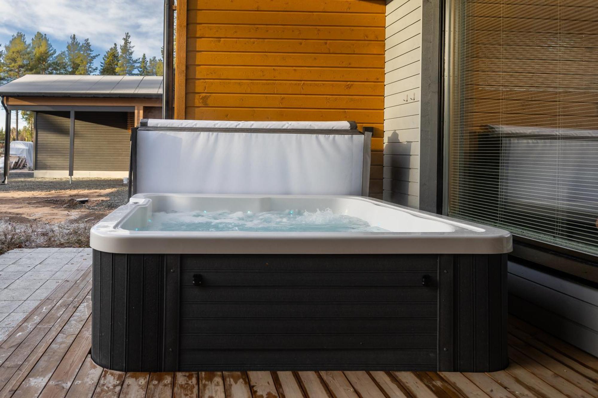Premium Lapland Villa With Jaguzzi روفانييمي المظهر الخارجي الصورة
